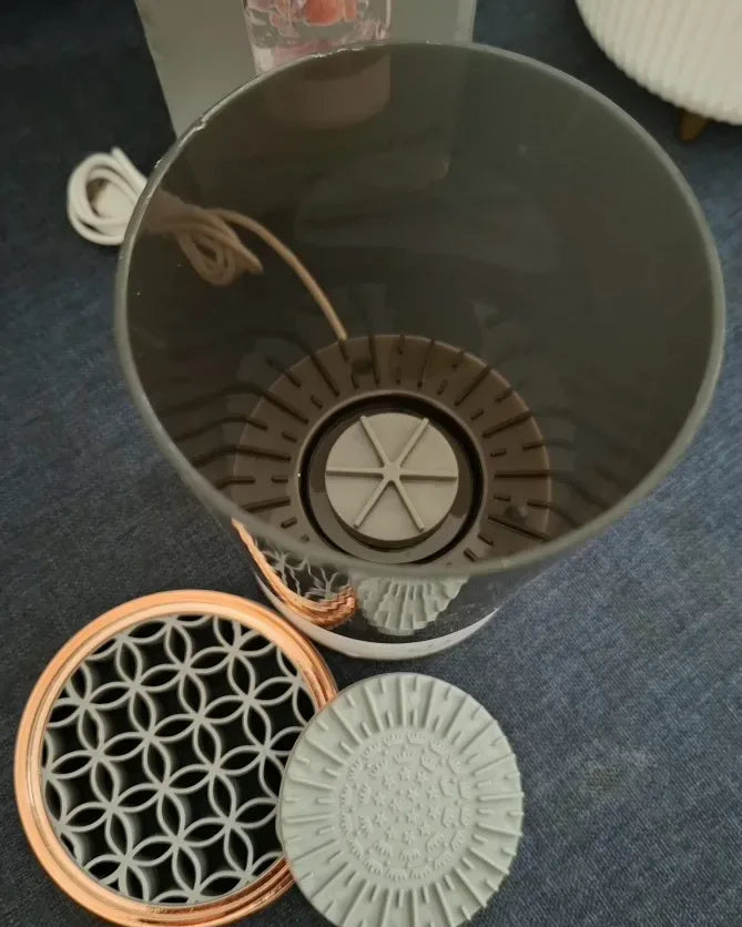 Piezas del limpiador: recipiente, soporte y tapete de silicona