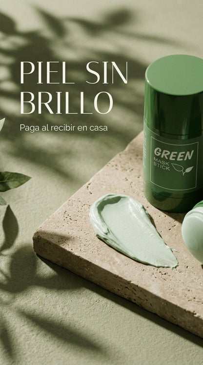 Cansada de una piel con exceso de grasa Utiliza la Mascarilla de té verde en barra: se aplica en segundos, sin mezclas ni brochas